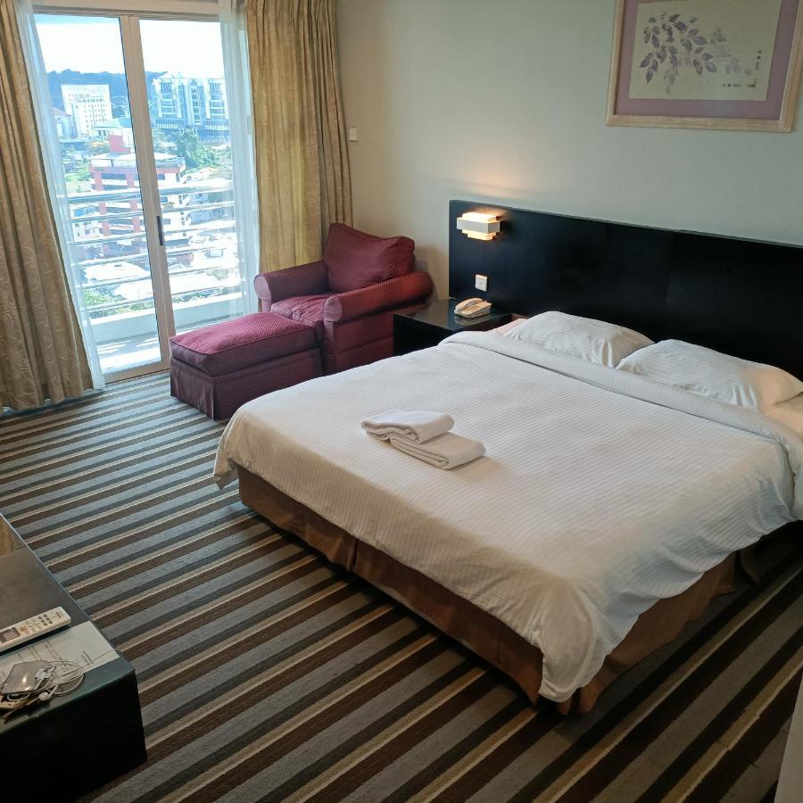 Stayinn Gateway Hotel Apartment Kuching Dış mekan fotoğraf