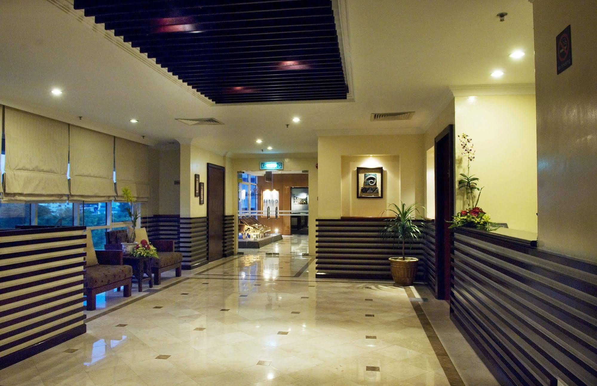 Stayinn Gateway Hotel Apartment Kuching Dış mekan fotoğraf